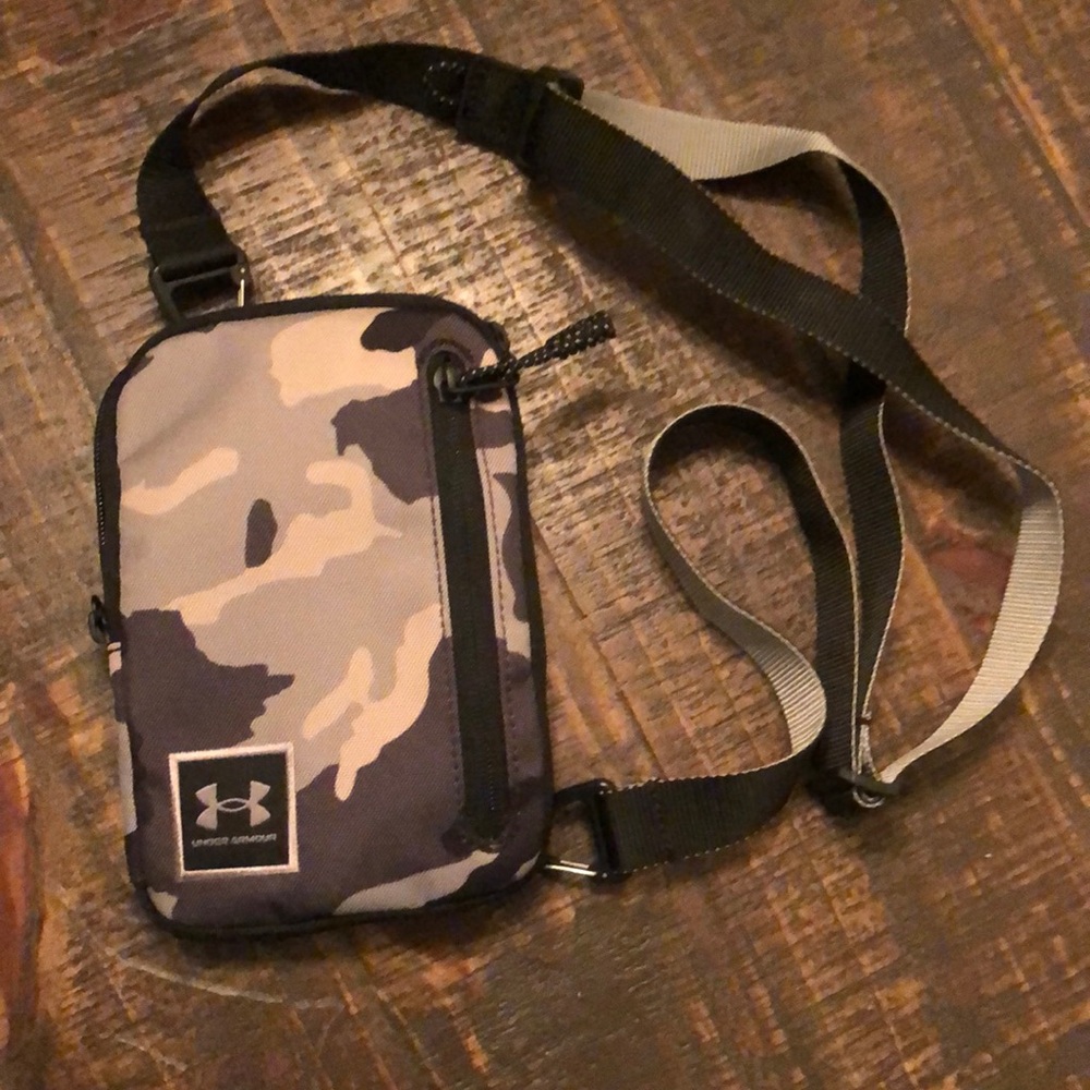 Under armour crossbody bag